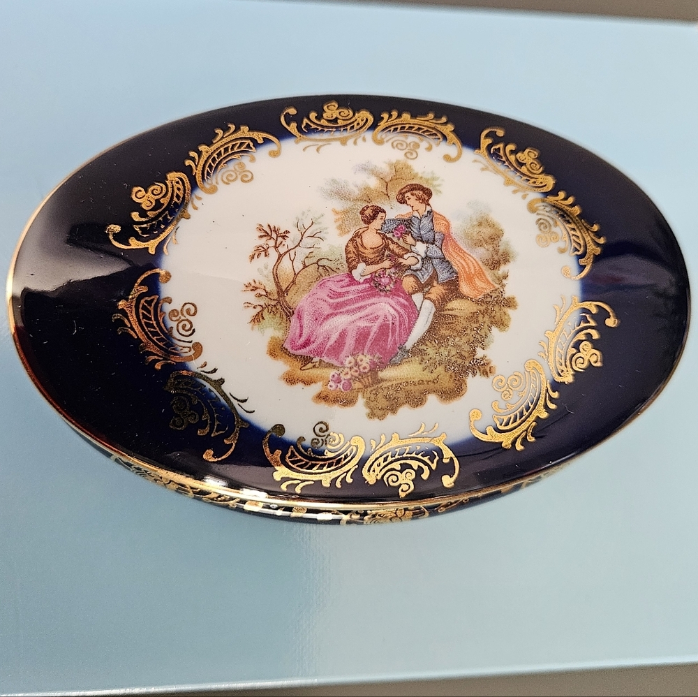 EUC~LIMOGES Cobalt And Gold Trinket Box